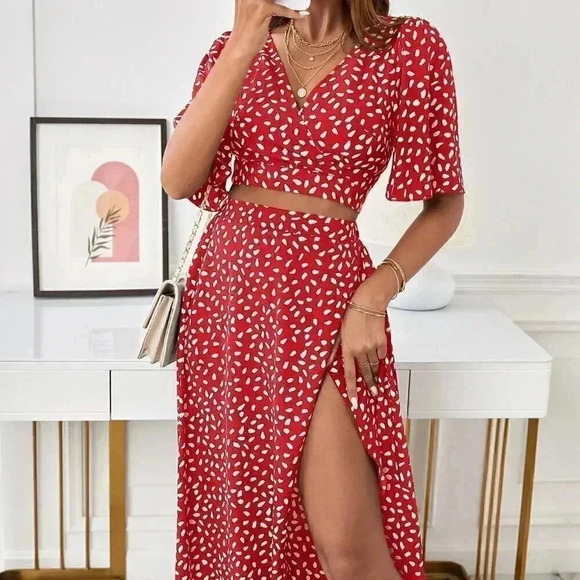 . Tops - Red Casual Womens Allover Print Tie Back Wrap Top & Skirt